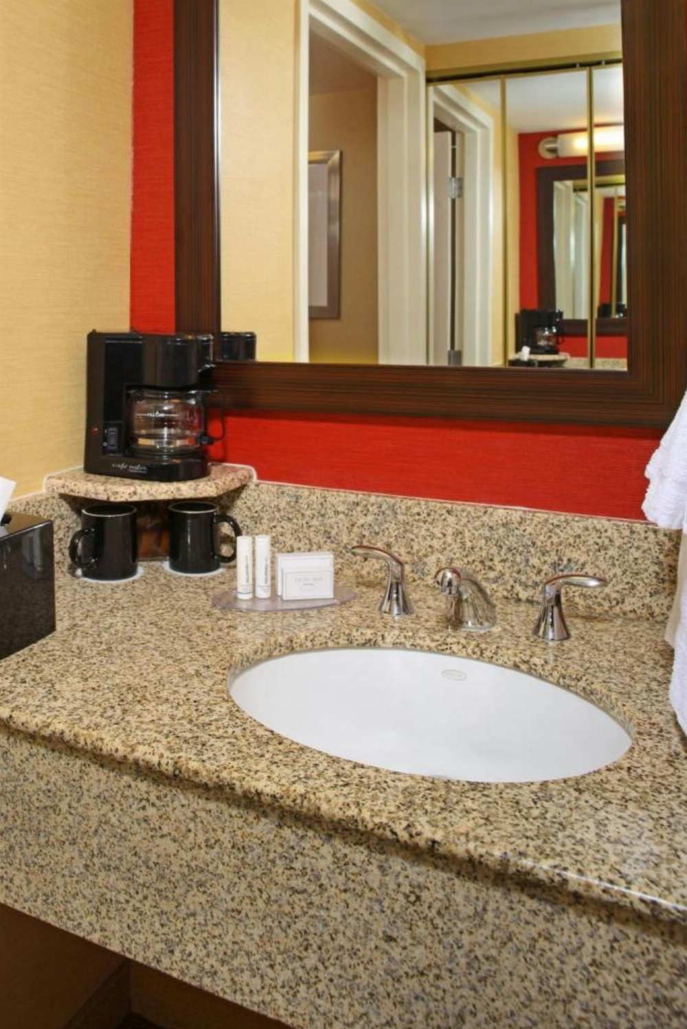 Courtyard by Marriott Baltimore Downtown/Inner Harbor Image 33